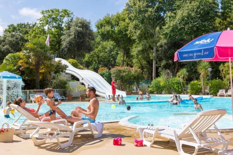 Camping Officiel Siblu Les Pierres Couchees Saint-Brevin-les-Pins Exterior foto